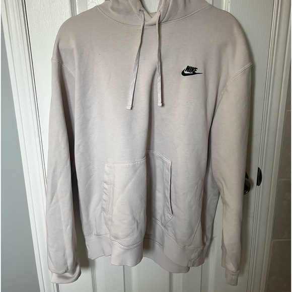 Co ed Nike hoodie - Picture 1 of 3